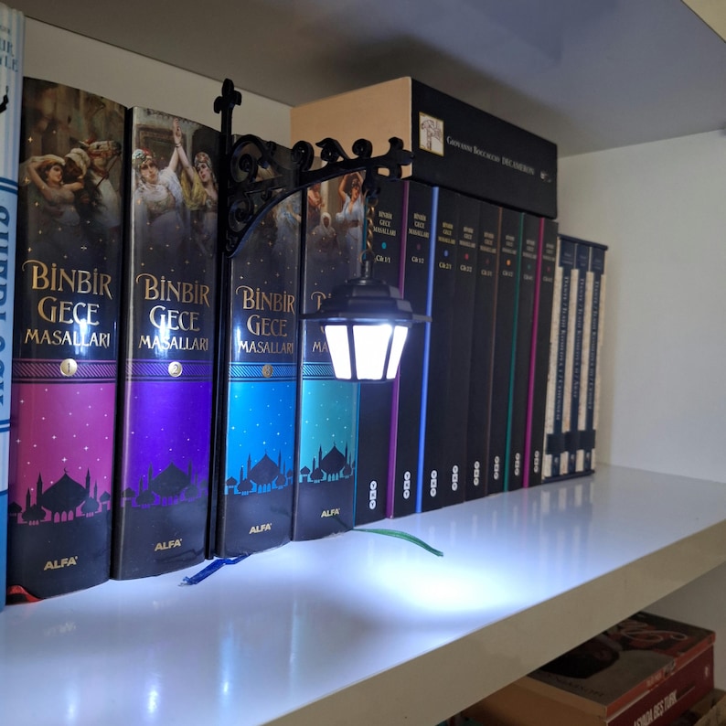 Library Lantern – Mini Bookshelf Lamp, Fantastic Shelf Decor, Warm and White LED Bookshelf Lamp